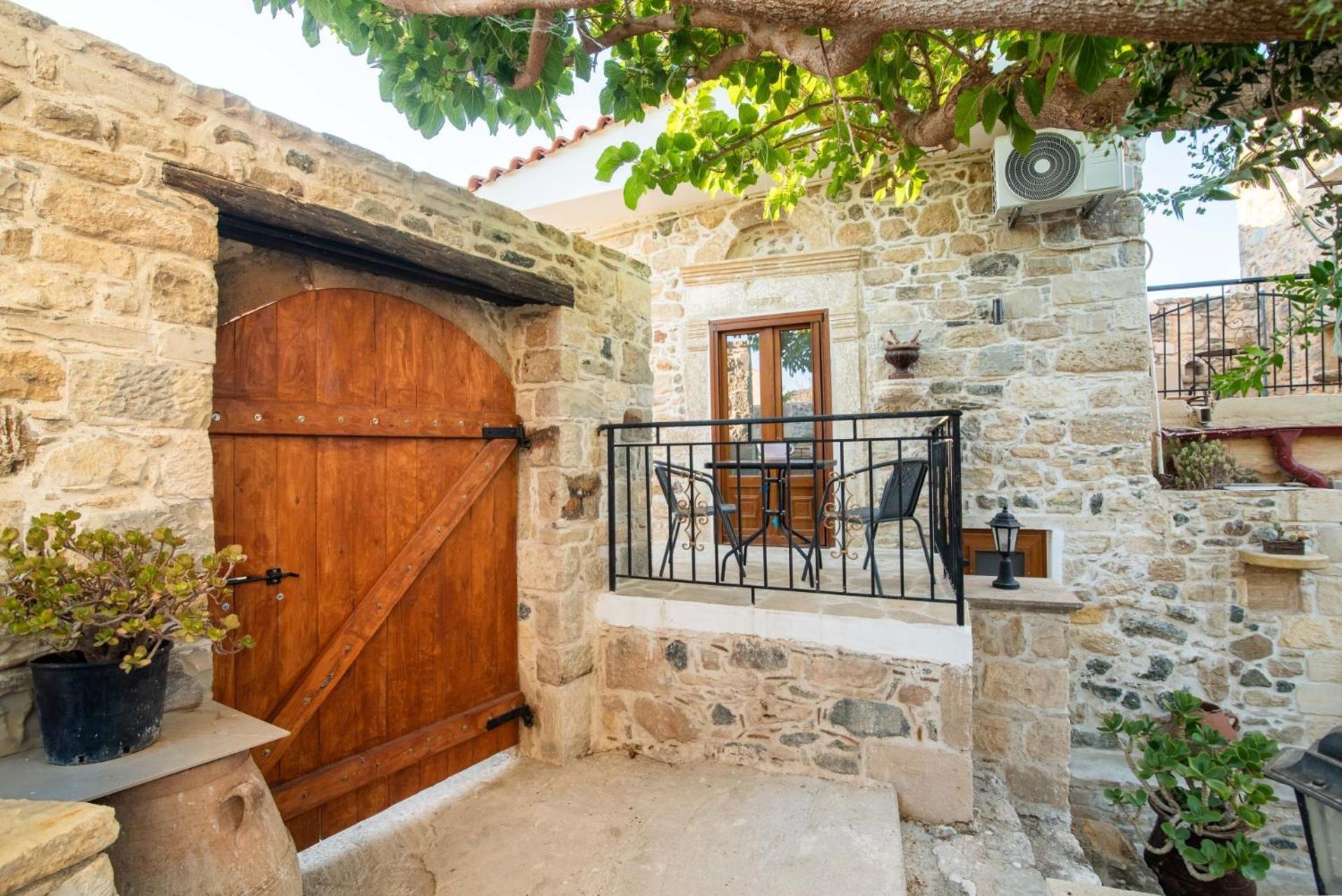 Stone House Elefteria Near Matala Beach Petrokefálion Exteriér fotografie